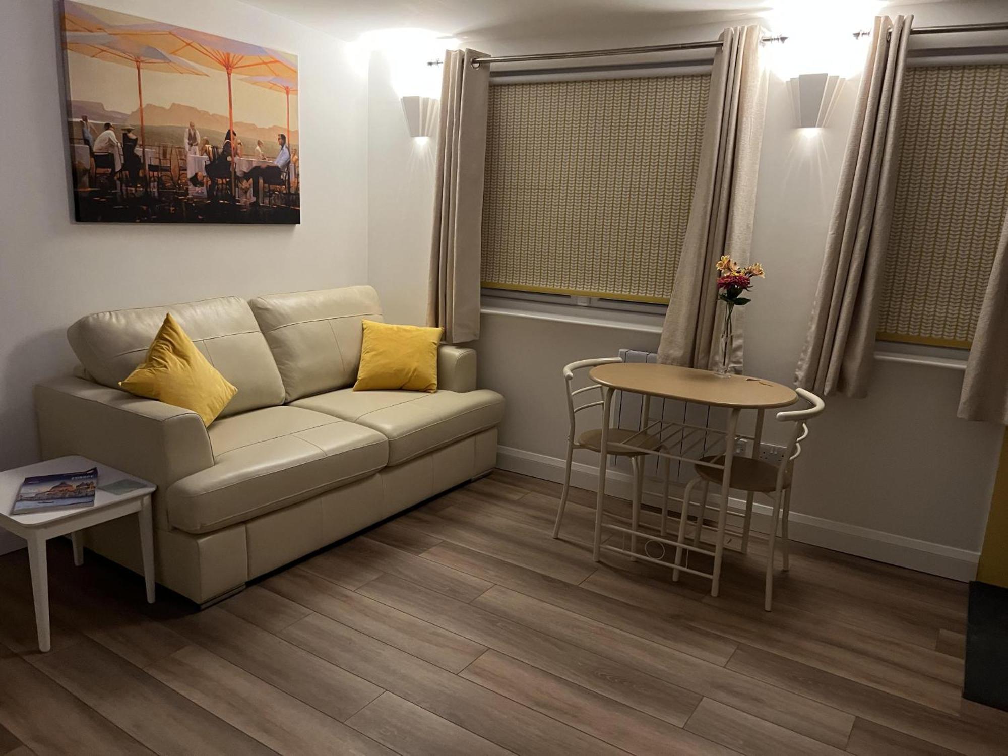 Charming Woodland Lodge 2 Person 1 Bedroom เกรทยาร์มัธ ภายนอก รูปภาพ